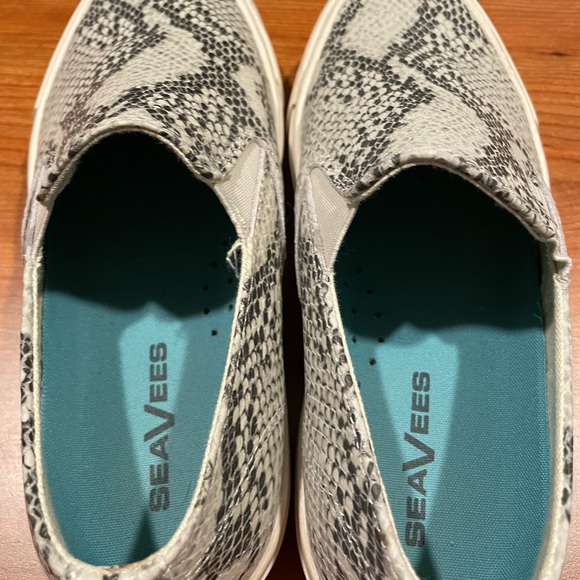 SeaVees Baja Slip On Mulholland Platform Snake Sneakers - Picture 7 of 7